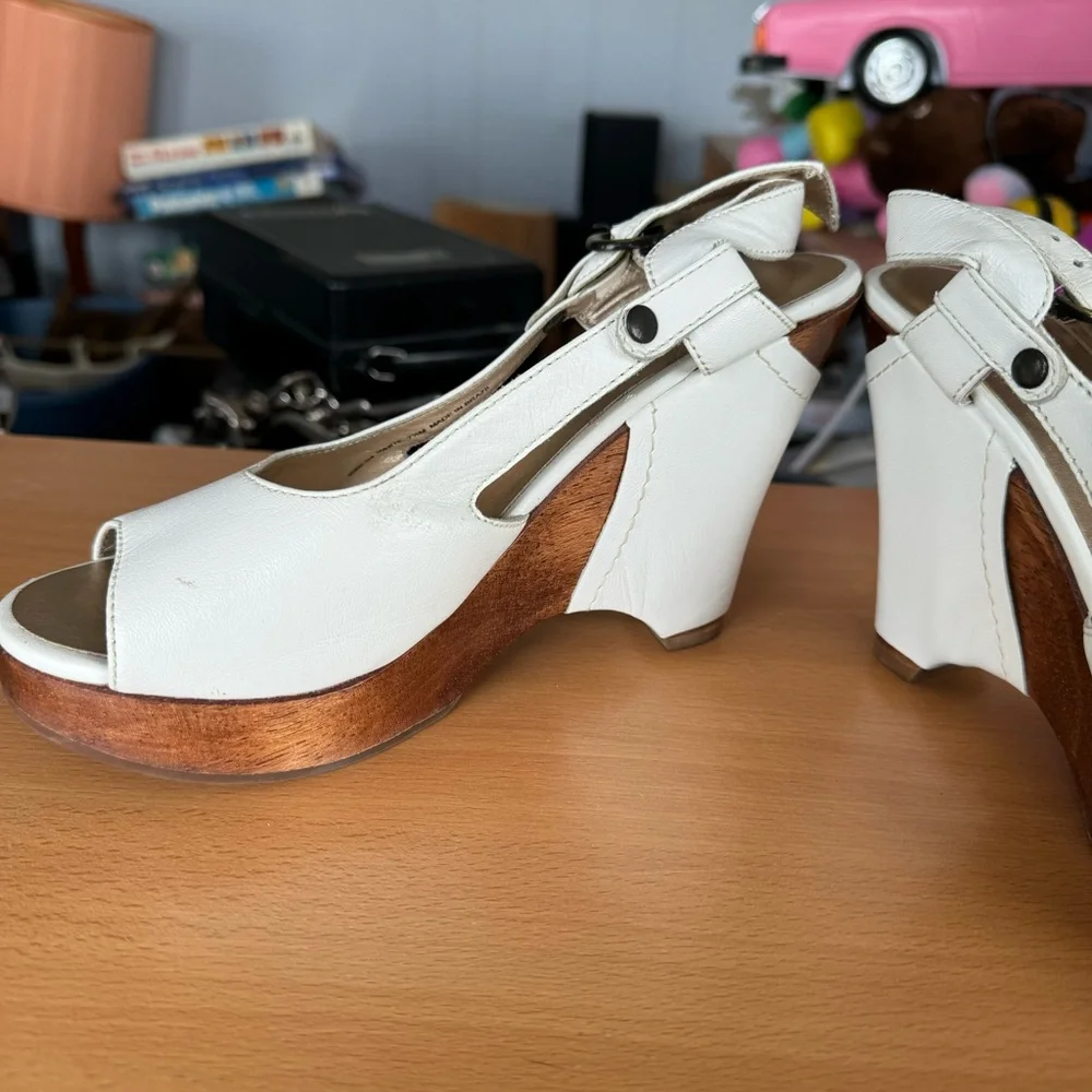 True Religion Wedge Heel Shoes - Picture 4 of 10